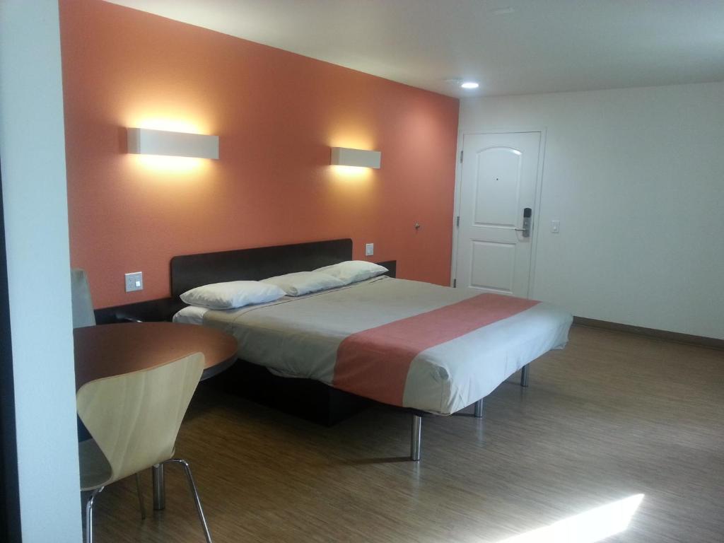 Motel 6 เบลการ์เดนส์ ห้อง รูปภาพ