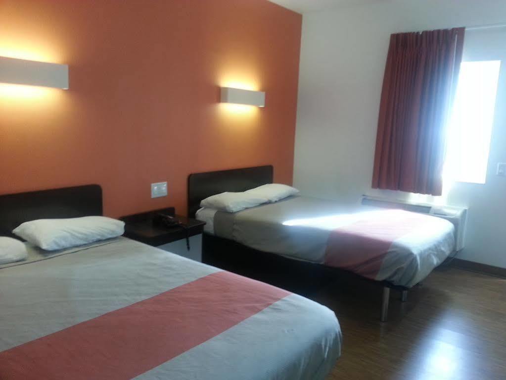 Motel 6 เบลการ์เดนส์ ภายนอก รูปภาพ