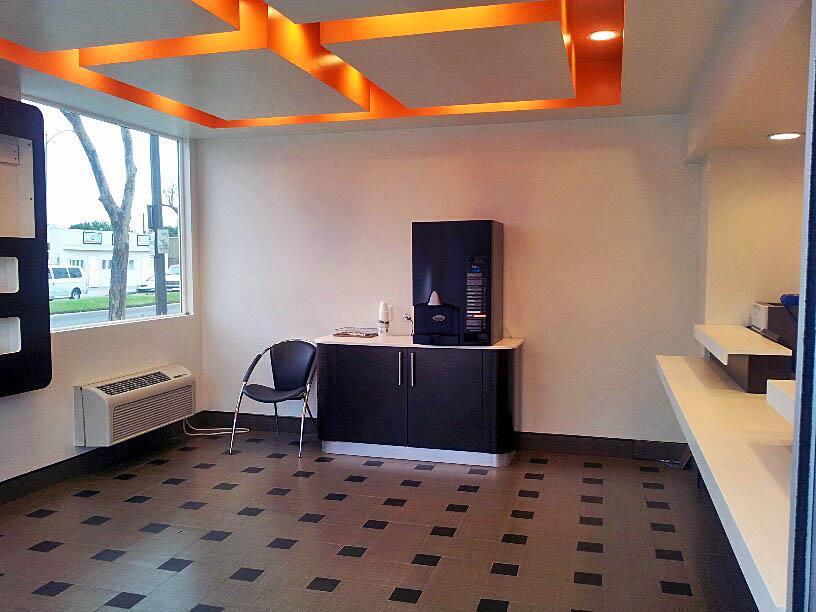 Motel 6 เบลการ์เดนส์ ภายใน รูปภาพ